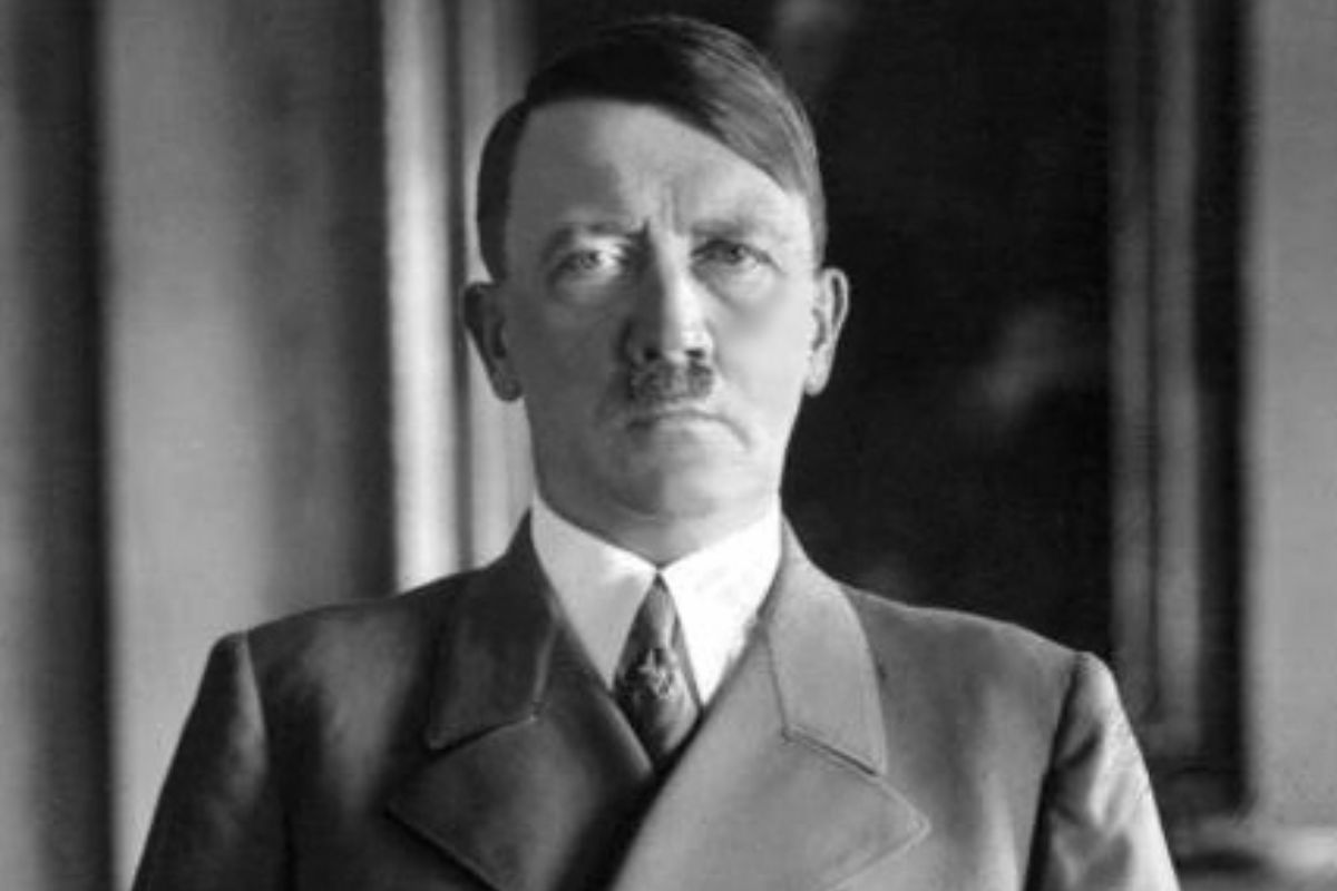 Adolf Hitler in Hindi