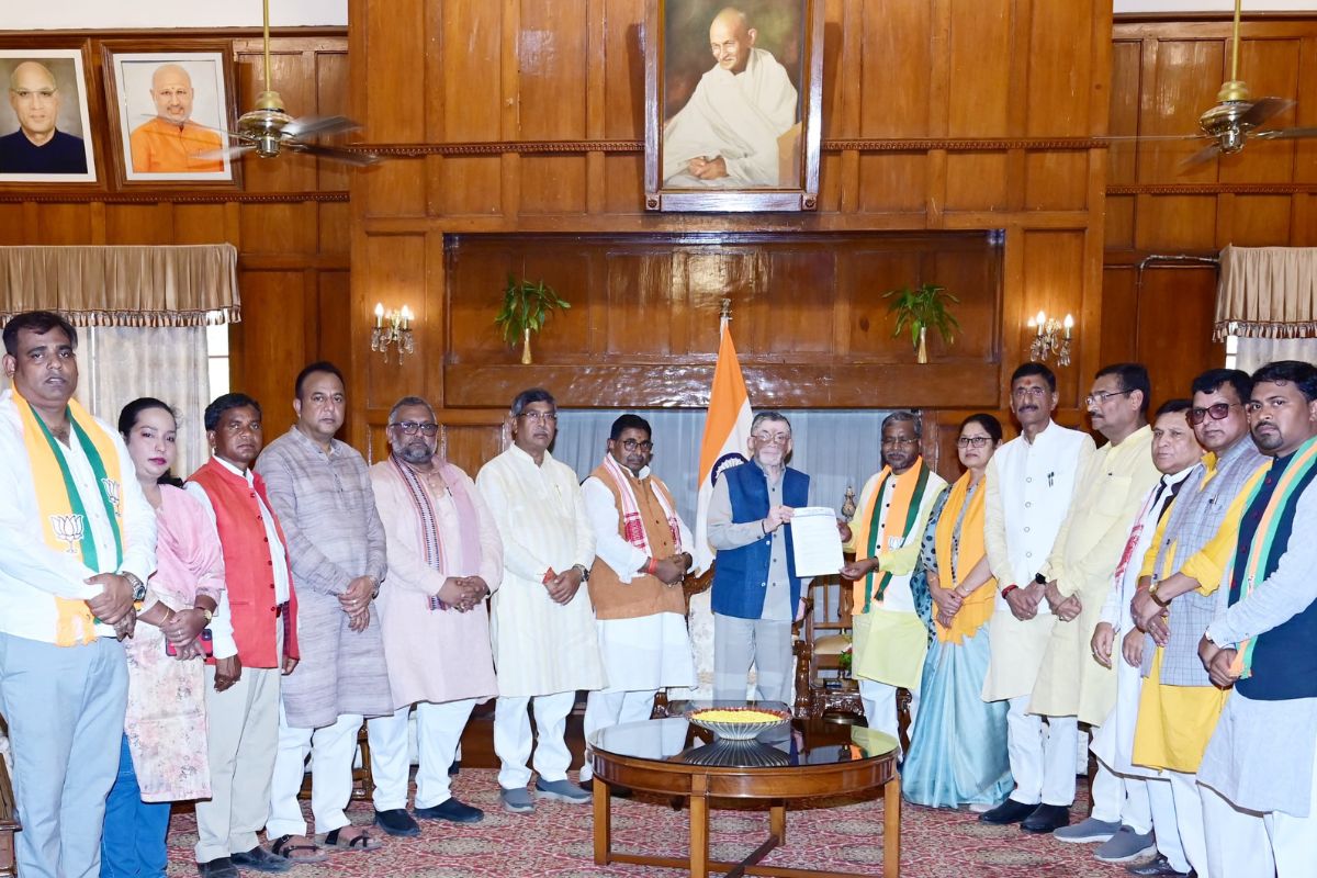 BJP delegation in rajbhawan