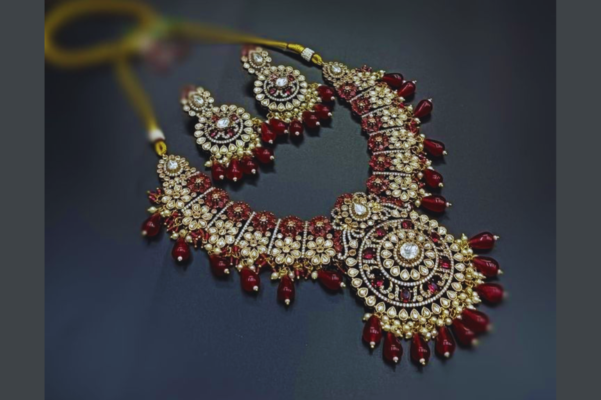 Latest Necklace Design - Gold Jadau Necklace