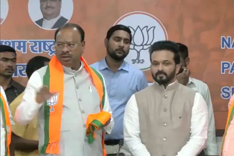 Kedar Jadhav: क्रिकेटर केदार जाधव बीजेपी में शामिल, राजनीति में लगाएंगे चौके-छक्के