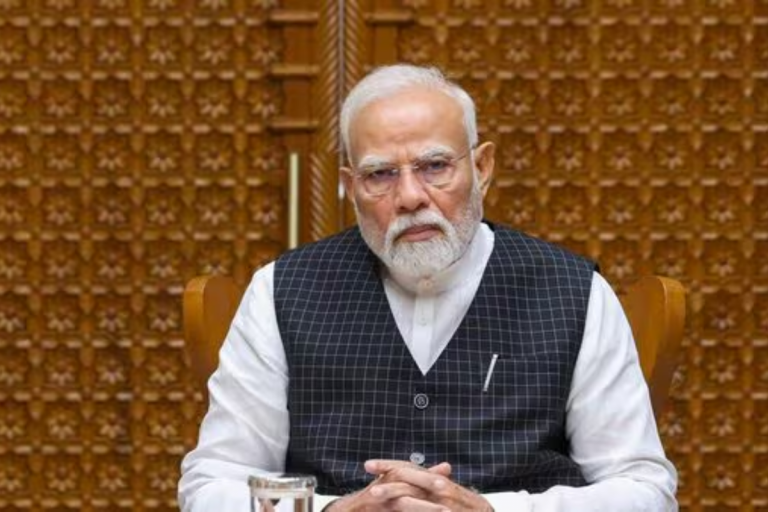 PM Modi के चेहरे पर दिखा पहलगाम आतंकी हमले का दर्द, शांत और गंभीर मुद्रा में  दिखे प्रधानमंत्री