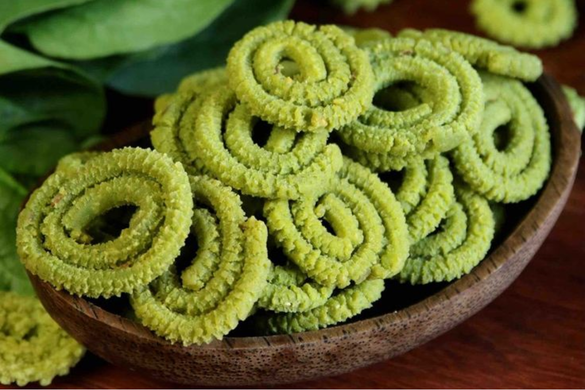 Palak Chakli Recipe