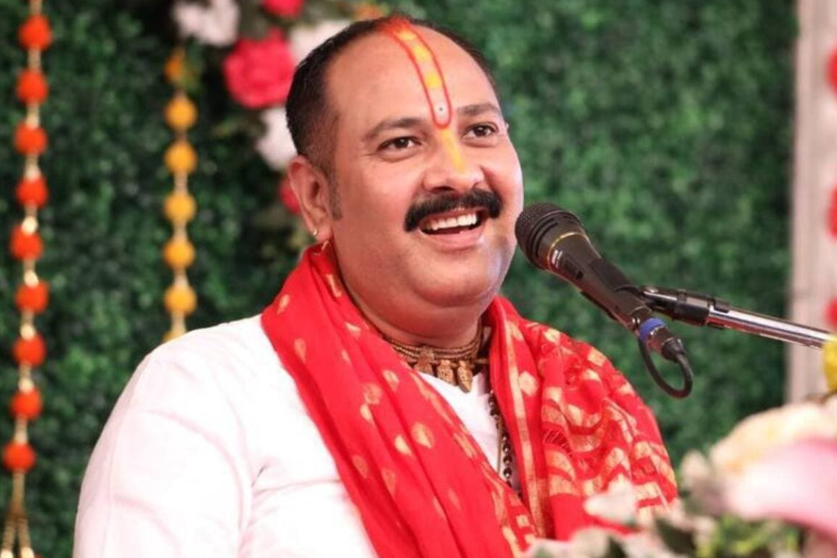 Pandit Pradeep Mishra