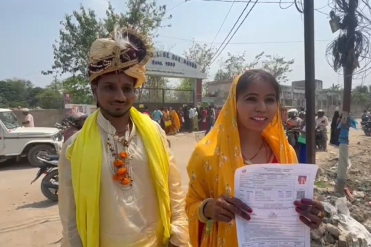 कपल की फोटो