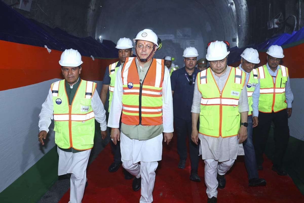 Railway Minister Ashwini Vaishnav with CM Dhami