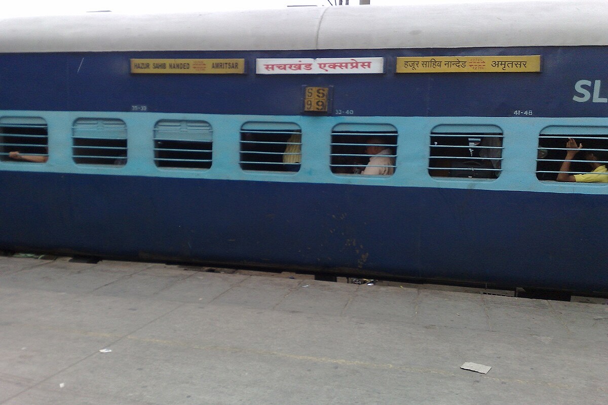 Free Food in Train