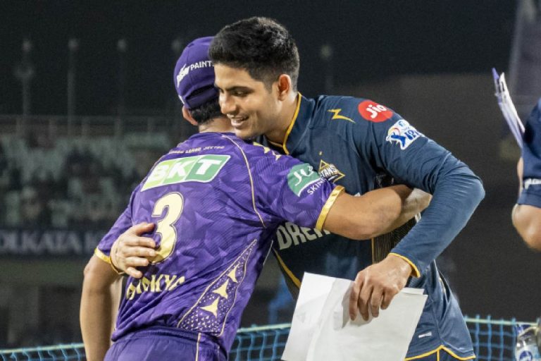 KKR की फजीहत के बाद अजिंक्य रहाणे की कप्तानी पर उठे सवाल, टीम में बने रहना भी मुश्किल