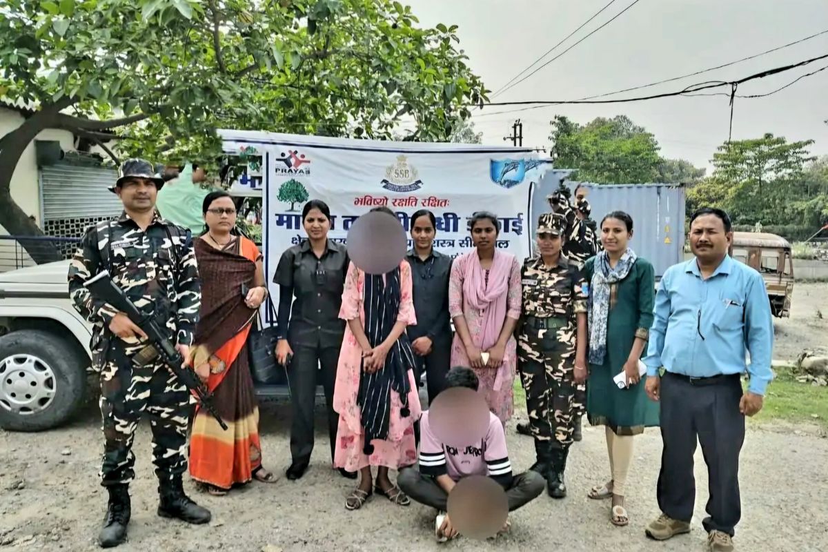 bihar smuggling news| SSB caught a young man from the border who was taking his girlfriend to Nepal for smuggling