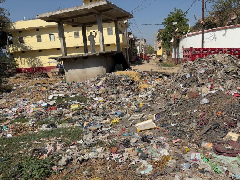 हर माह 21 लाख रुपये खर्च, पर सफाई का काम नदारद