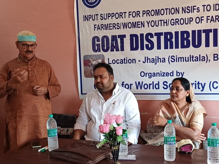 प्राकृतिक खेती अपना किसान हो सकते हैं समृद्ध : संतोष झा