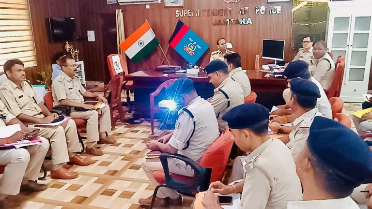 साइबर अपराध के लंबित कांडों का करें निष्पादन : एसपी