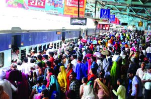 Gaya News : 12 पैसेंजर व एक जोड़ी एक्सप्रेस ट्रेनों के परिचालन में बदलाव