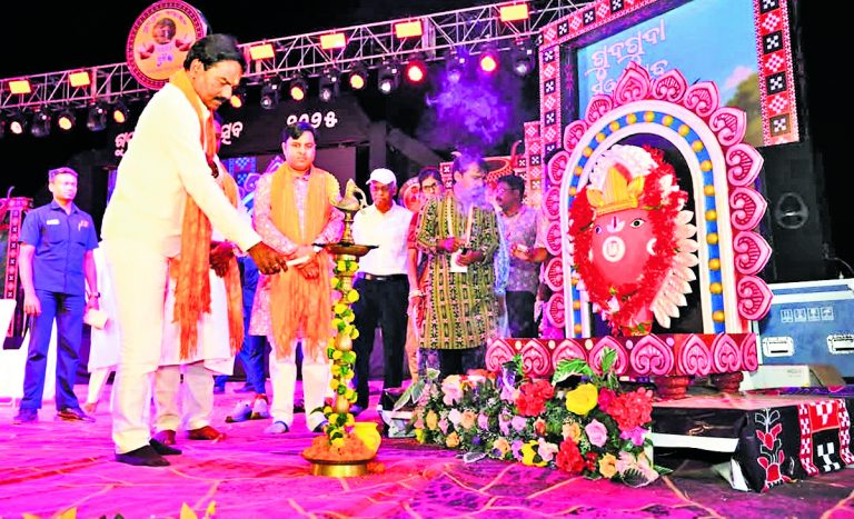 Sambalpur News: गुदगुदा महोत्सव से लुप्त हो रही कला को मिलेगी पहचान : प्रदीप बलसामंत