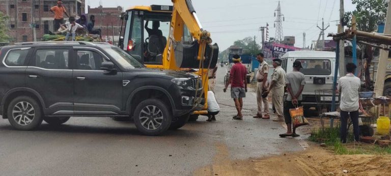 पटना और नवादा पुलिस टीम की छापेमारी, मामले की हो रही छानबीन