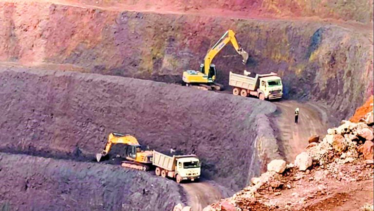 Sundargarh News: तेलेनडीही के बाद अब जामकानी रिजर्व फॉरेस्ट से खनिच चोरी का खुलासा