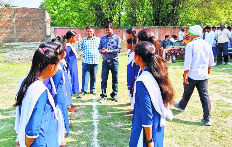 Saran News :  मशाल अंडर-16 प्रतियोगिता में छात्र-छात्राओं ने किया उत्कृष्ट प्रदर्शन