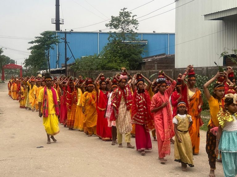 कलश यात्रा के साथ रुद्र महायज्ञ शुरू