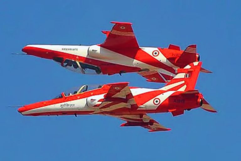 Patna Air Show: दो विमान बनाएंगे दिल तीसरा चीरते हुए निकलेगा, इन 5 फॉर्मेशन में फाइटर जेट्स दिखाएंगे कलाबाजियां