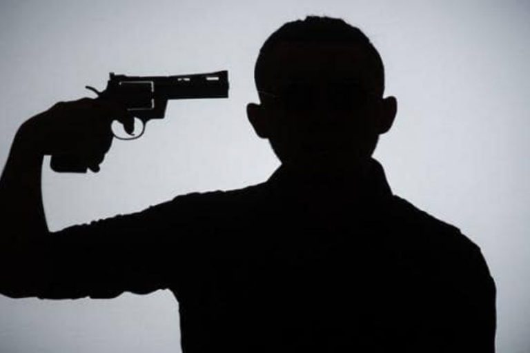 पटना में रिटायर्ड DSP के बेटे ने की खुदकुशी, नशे की हालत में देसी कट्टे से खुद को किया शूट