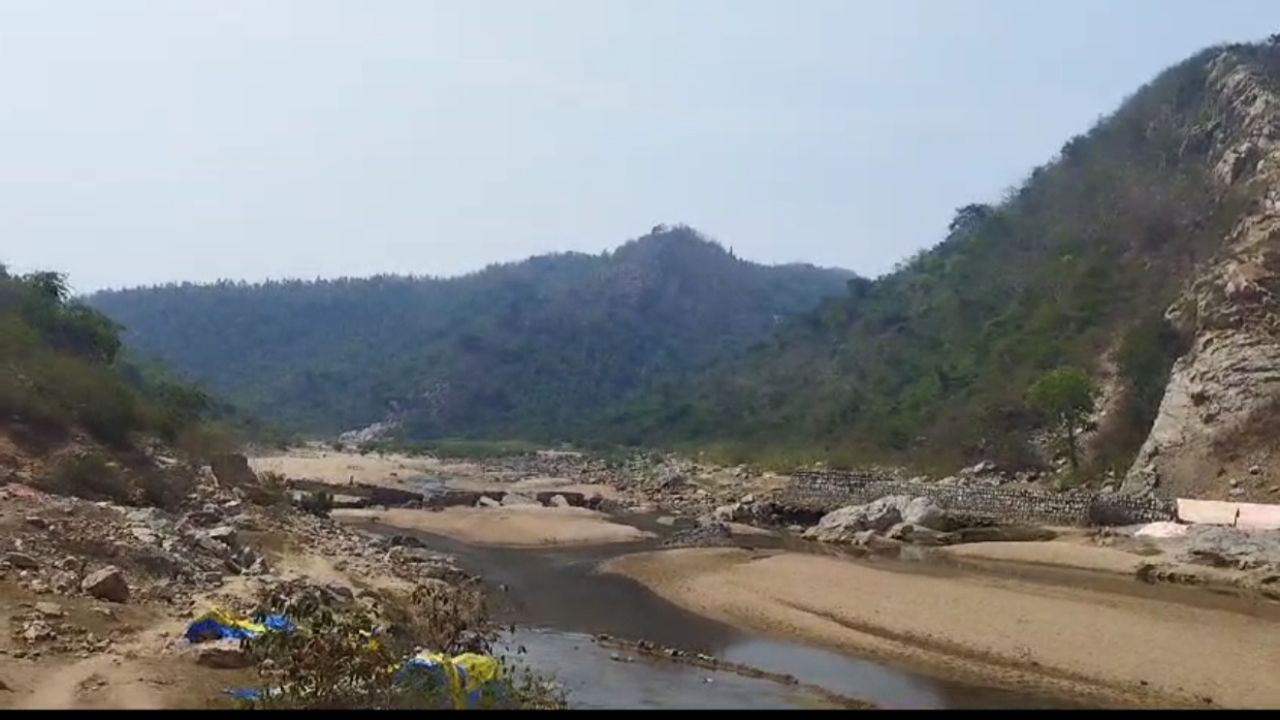 बरनार जलाशय निर्माण स्थल