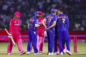 RR vs MI: Mumbai Indians players celebrate the wicket of Rajasthan Royals' Vaibhav Suryavanshi