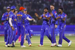 RR vs MI: Mumbai Indians players celebrate the win over rajasthan royals