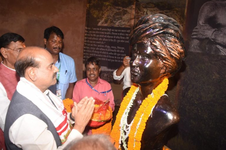भगवान बिरसा मुंडा की पुण्यतिथि से पहले लोस स्पीकर ओम बिरला ने कहा- अविरल प्रेरणा के स्रोत हैं बिरसा मुंडा