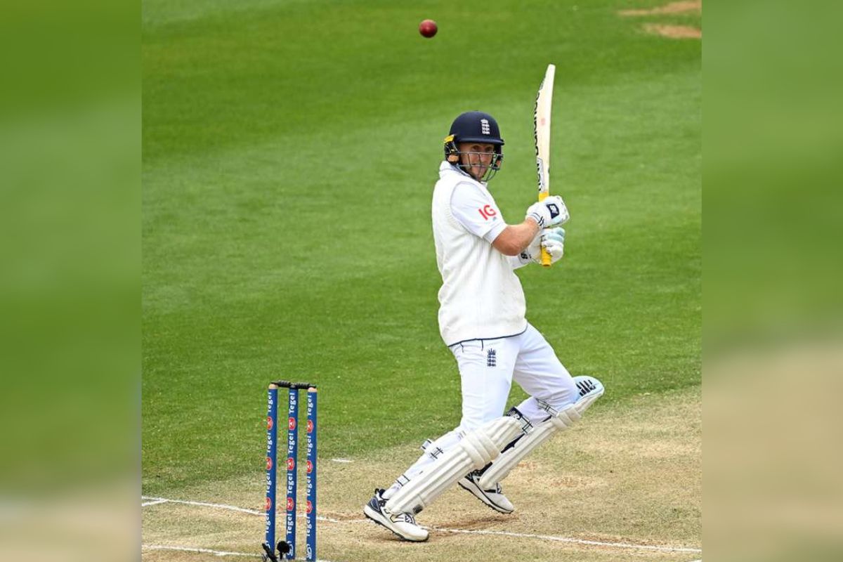 Joe Root completes 13,000 Runs.