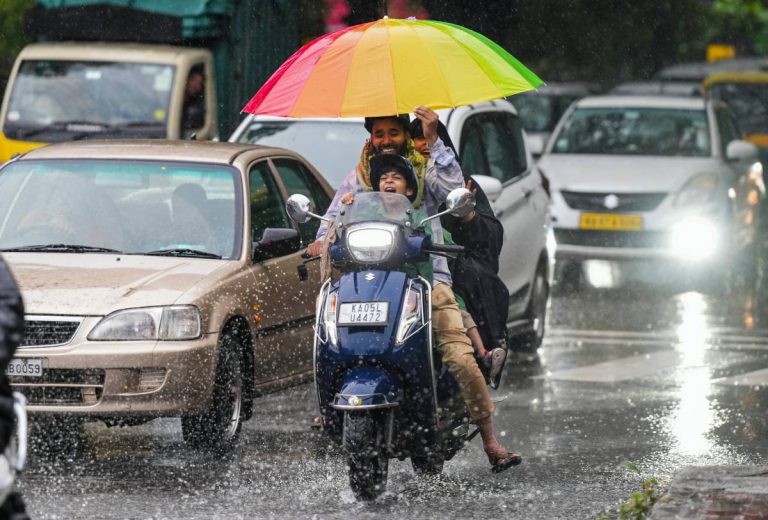 Delhi Rain : 23 और 24 मई को दिल्ली में होगी बारिश, बिजली कड़केगी, आया IMD का अलर्ट