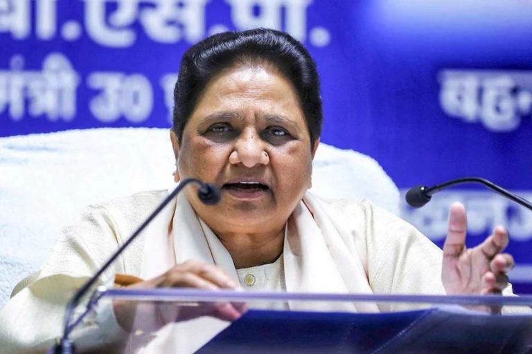 कर्नल सोफिया को ‘आतंकवादियों की बहन’, कहने वाले मंत्री को लताड़, भड़कीं मायावती, देखें वीडियो