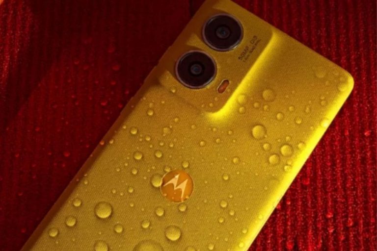सिर्फ ₹1,299 में खरीदें Moto G85! जानें यह धमाकेदार ऑफर पाने का पूरा तरीका