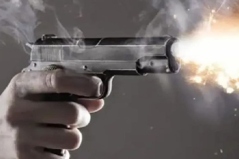Crime News: खूंटी में ग्राम प्रधान की बेरहमी से हत्या, अज्ञात अपराधियों ने घर में घुसकर दिया वारदात को अंजाम