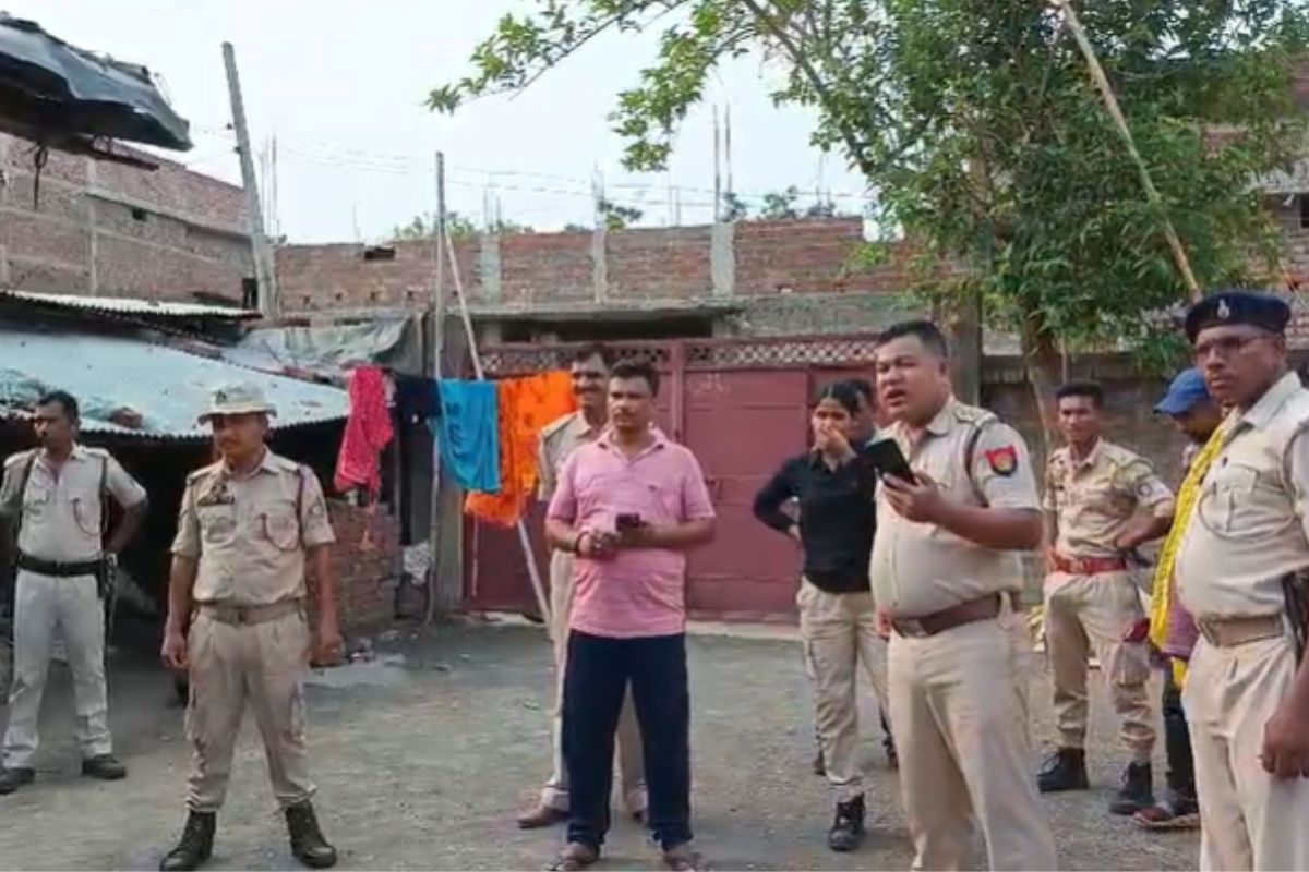 Online Love Story asam police