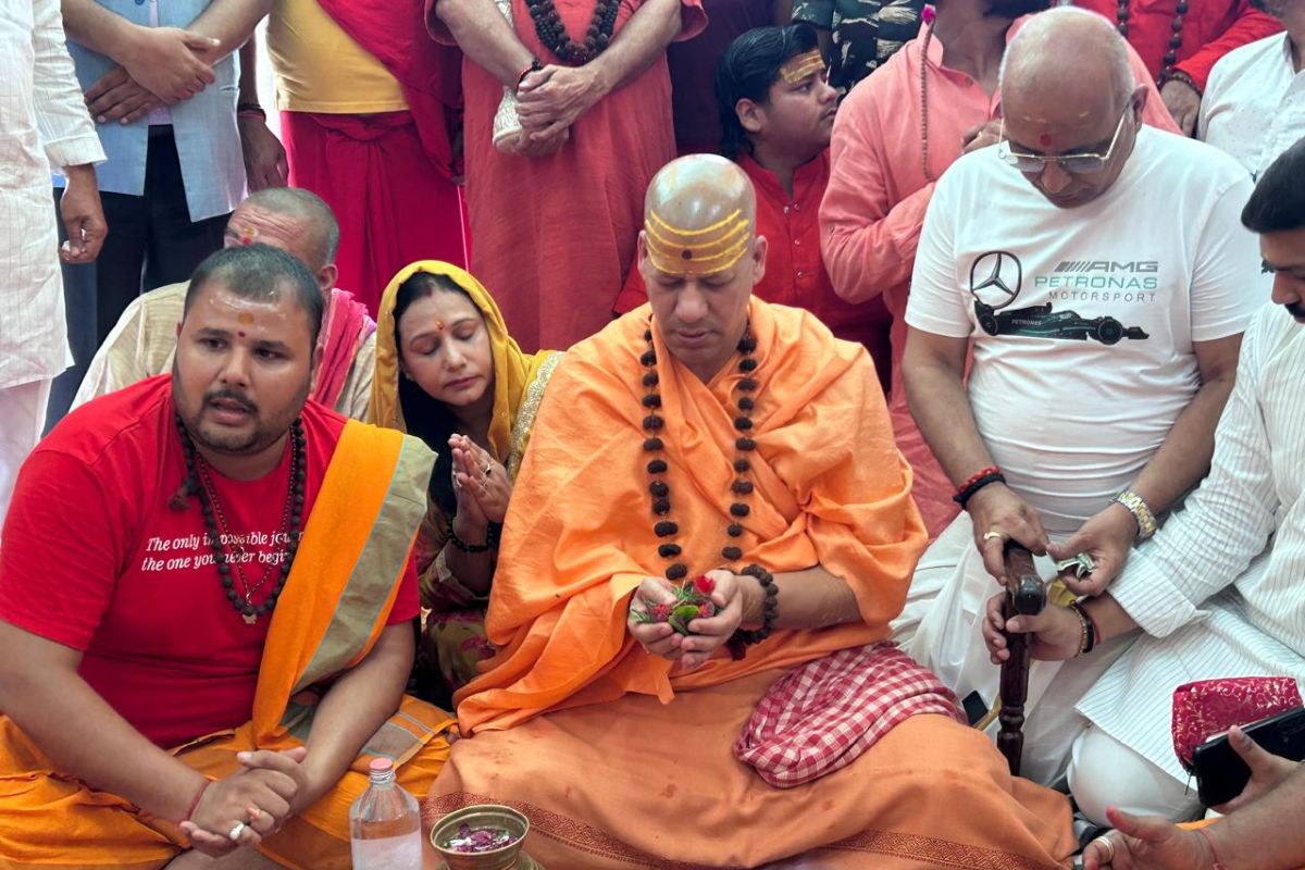Swami Kailashanand Giri