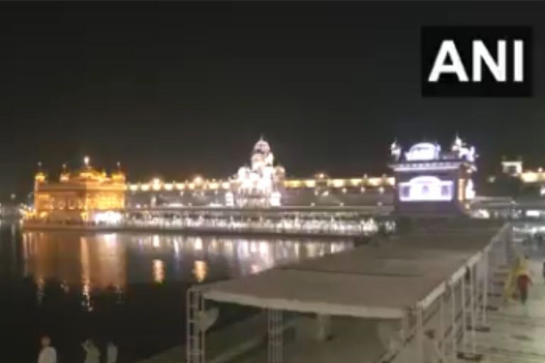 स्वर्ण मंदिर में पहली बार छाया अंधेरा, मॉक ड्रिल के दौरान दिखा अलग नजारा