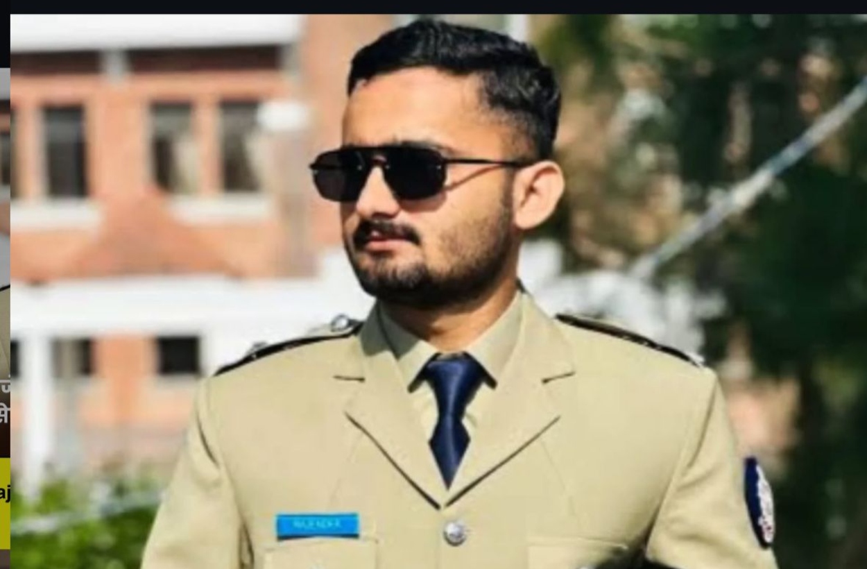 Who is First Hindu Officer in Pakistan