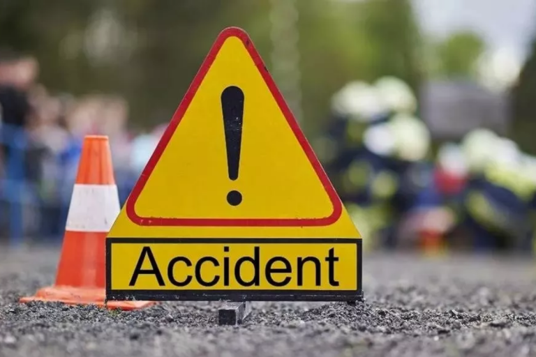 Bihar Teacher Accident: सुबह-सुबह सड़क हादसे में BPSC टीचर की मौत, बिन बताए घर से निकले थे बाहर