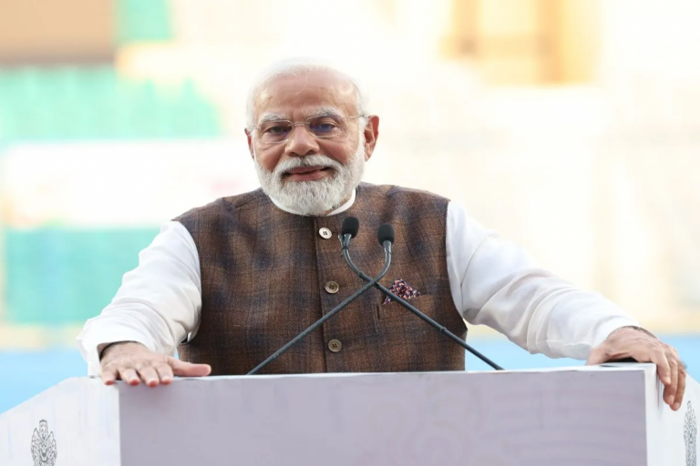यूपी को मिली नई उड़ान, पीएम मोदी ने किए 19 अमृत भारत स्टेशनों का उद्घाटन!