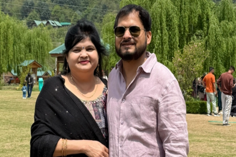 मेरा लाडला शुभम तो चला गया…मदर्स डे पर नम आंखों के साथ बोलीं पहलगाम हादसे का शिकार हुए शुभम की मां