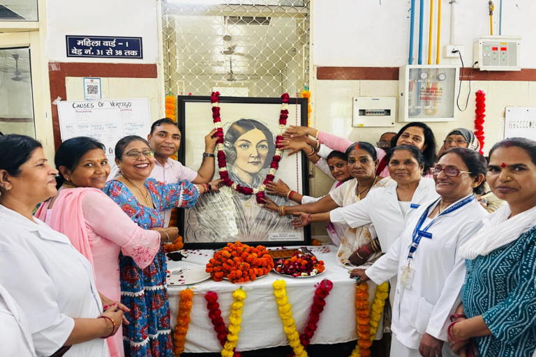 राजकीय नर्सेज संघ केजीएमयू ने नर्सेज दिवस पर किया पर्यावरण संरक्षण का संकल्प, लगाए 12 पौधे