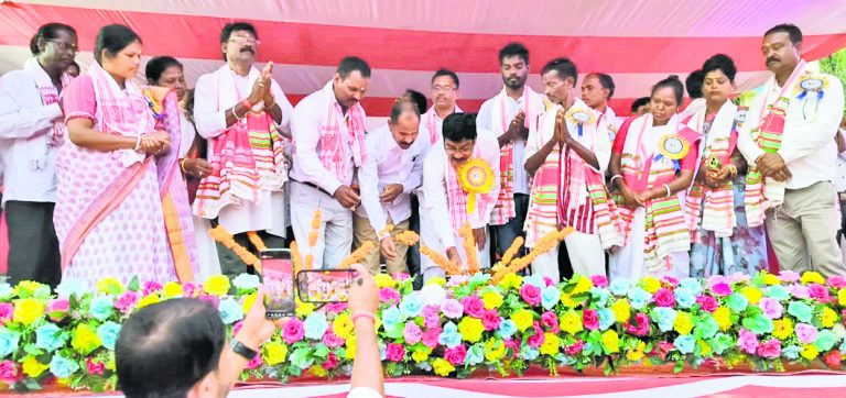 ranchi news : रांची में सरना प्रार्थना सभा, विधायक सुरेश बैठा ने कहा : जल, जंगल और जमीन का संरक्षण जरूरी