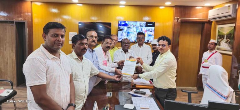 पाकिस्तानी नागरिक अविलंब भारत छोड़े पाकिस्तानी नागरिक अविलंब भारत छोड़े