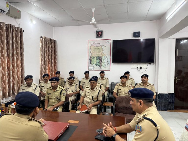 दो माह तक घर पर सुरक्षा में तैनात रहेंगे जवान : आइजी
