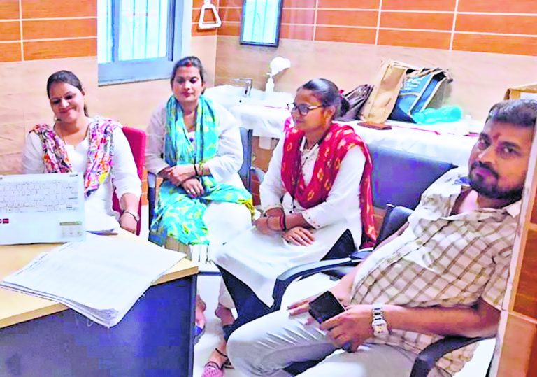 Saran News : सदर अस्पताल के ओपीडी में सेकंड शिफ्ट में मरीजों की संख्या घटी