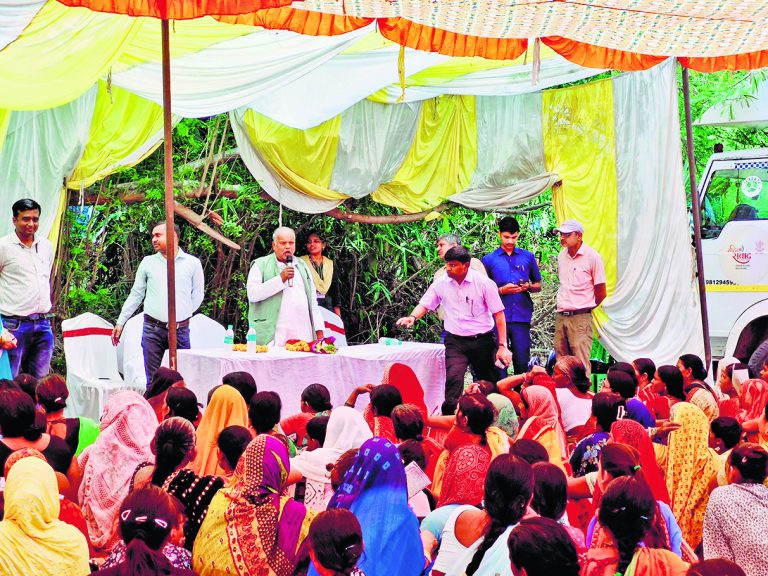 एकसारी से छबिलापुर तक नहर किनारे सड़क निर्माण की मांग