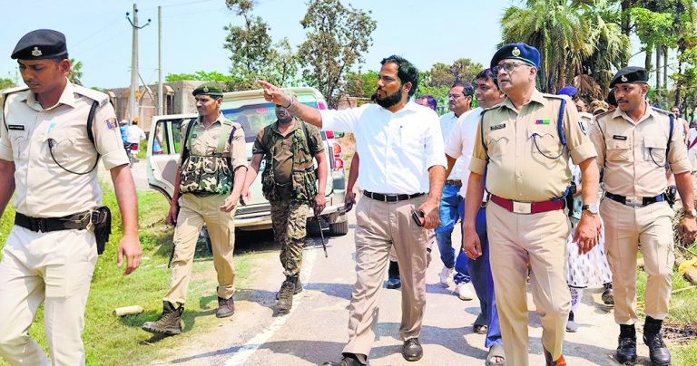 hajipur news. एनएच निर्माण में बाधा बने 18 स्ट्रक्चरों को हटाया गया