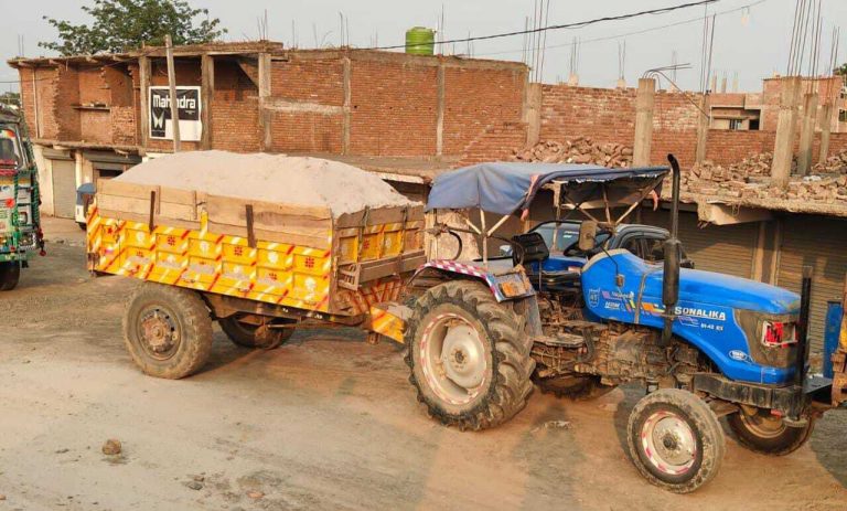 अवैध मिट्टी उत्खनन पर प्रशासन सख्त