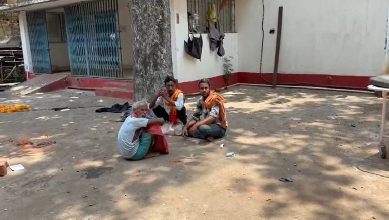 Deoghar News : कराहते हुए युवक का वीडियो वायरल, आरोपित गाली देते हुए कर रहे थे मारने की बात