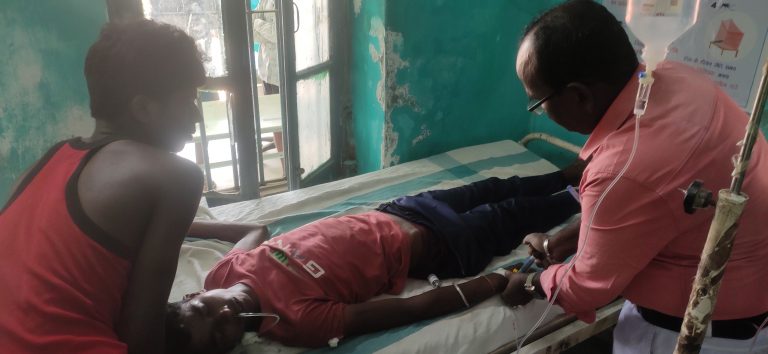 शराब पीने पर पिता ने मारा थप्पड़  तो बेटे ने  खा लिया जहर, हालत गंभीर