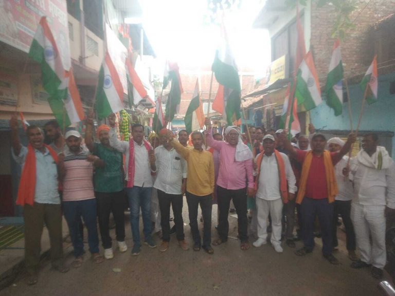 ऑपरेशन सिंदूर की  सफलता पर निकाली तिरंगा यात्रा